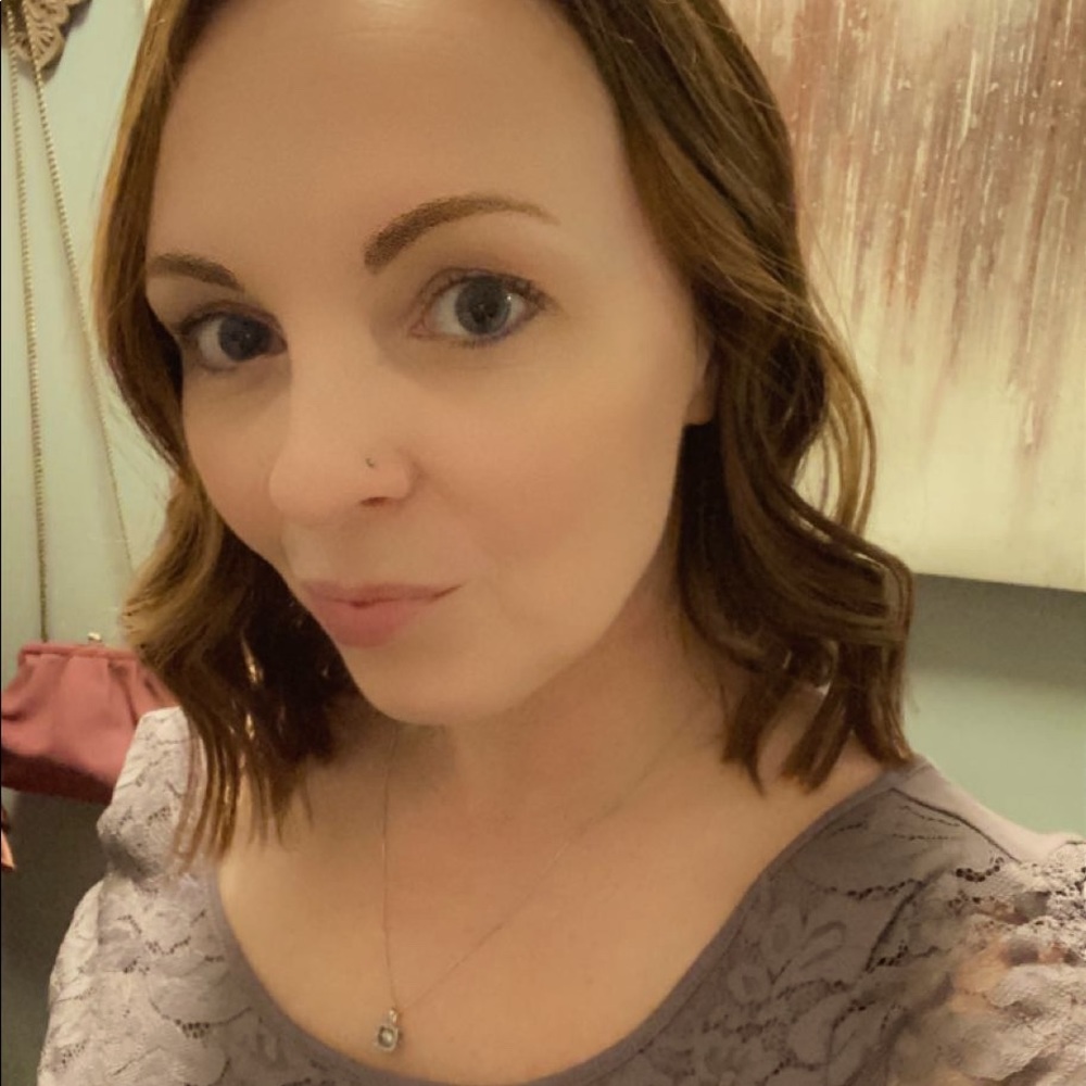 Meet your Posher, Brooke